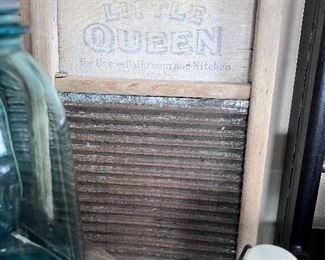 1 of 2 Vtg. wash boards Little Queen & National 