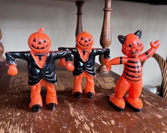 3 Vtg. plastic Halloween candy containers - 2 Scarecrows and 1 cat  