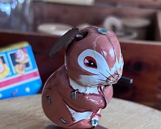 Metal wind up rabbit - 1 ear missing - what did you say, I couldn't hear you 