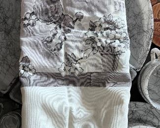 Like New - Vtg. Poodle table cloth