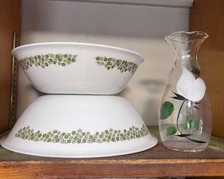 Corelle Livingware by Corning - Green Daisy pattern - serving bowls 
