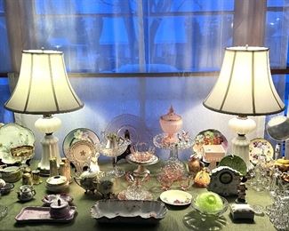 Lots of lovley vtg. items