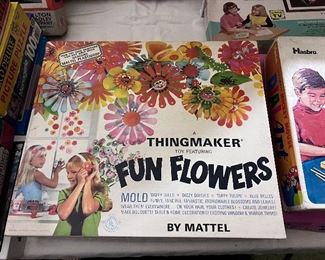 Fun Flowers by Mattel - Thing Maker
