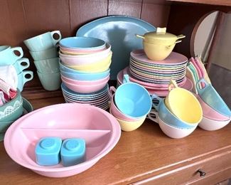 Vtg. Melmac dinnerware