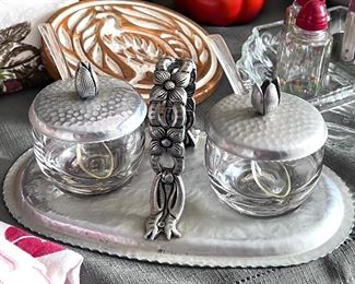 Vtg. Hammered aluminum cream & sugar 