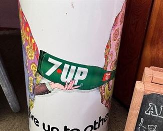 Vtg. Kim Whitesides 7-UP garbage can - Give Un to others - in Great condition!