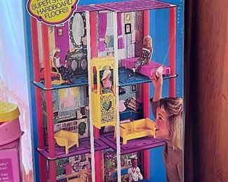 Vtg. Barbies Townhouse 