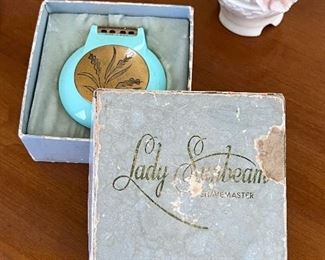 Vtg. Lady Sunbean shaver master w/box