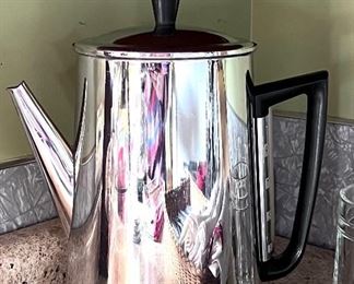 GE Elec. drip coffee pot