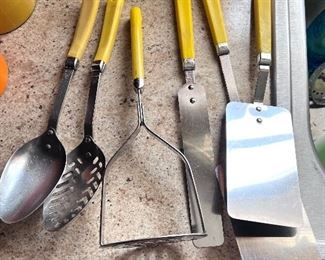 Vtg. Yellow utensils 