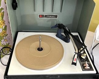 Slivertone recorder player