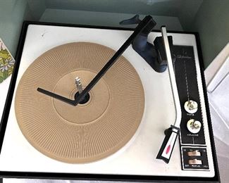 Slivertone recorder player