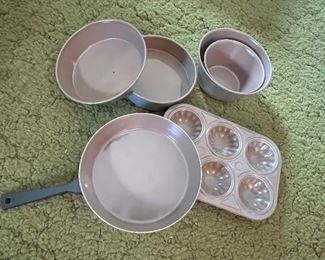 Vintage child’s baking set
