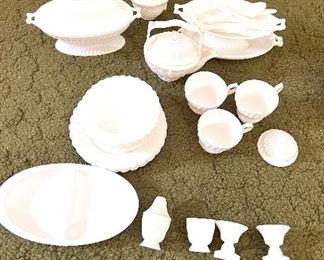 Vintage child’s plastic dishes