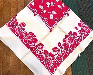 Vtg table cloth