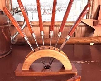 Vtg. 6 pc. Art Deco Rostfrei Bakelite knife set with holder and small Bakelite knife w/case