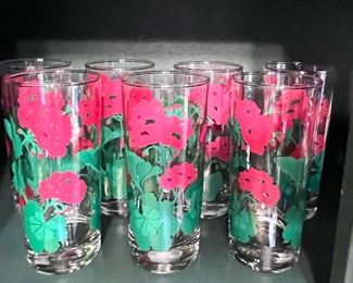7 Vtg. Avon Summer Fantasy Geranium glasses
