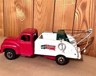 Vtg. metal Buddy "L" Emergency Auto Wrecker tow truck