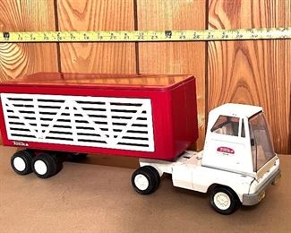Vtg. metal Tonka Cattle/Livestock Hauler