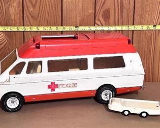 Vtg. metal Tonka Rescue Ambulance Van w/stretcher