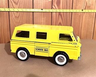 Vtg. metal Structo School Bus