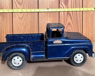 Vtg. pressed steel Tonka Toy's step side pickup