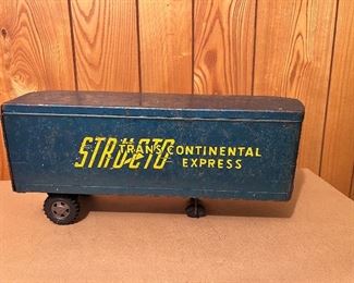 Vtg. pressed steel Structo Trans Continental Express trailer
