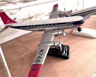 Vtg. model Airpla- SOME OF THE PLANES MAY BE SOLDnes - Northwest Airlines Boeing 377