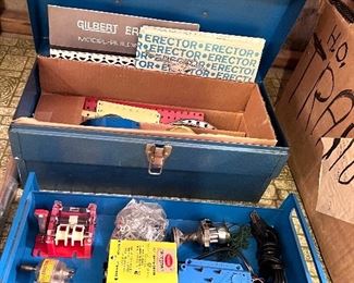 Gilbert Erector w/metal carrying case