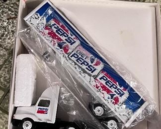 Winross Collection Semi Trucks - Pepsi