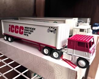 Winross Collection Semi Trucks - iCCC