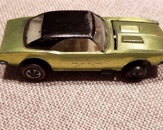 Vtg. Hot Wheels Red line cars -1967 Custom Camaro