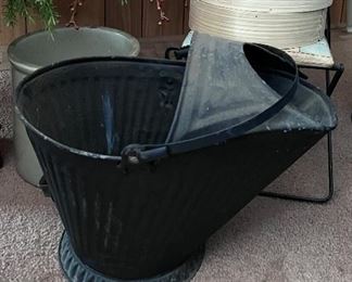 Vtg. Black galvanized coal bucket for fire place ash w/covered spout