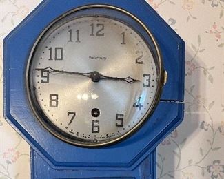 Vtg. Waterbury wall clock - made in USA