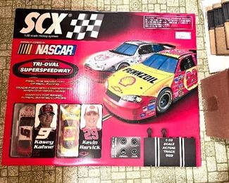 SCX NASCAR 1:32 Scale racing system