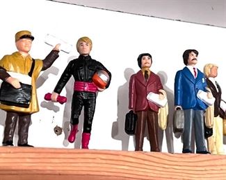 G Gauge scale people - SOME OF THE PEOPLE FIGURES MAY BE SOLD
