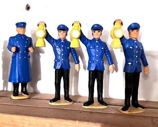 G Gauge scale people - SOME OF THE PEOPLE FIGURES MAY BE SOLD