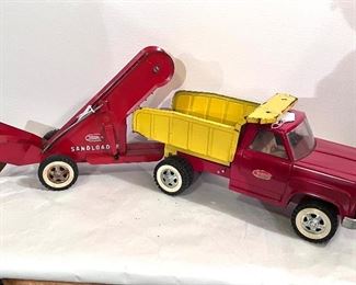 Vtg. pressed steel Tonka hydraulic dump truck w/Sandloader