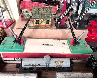 Pre-War O Gauge - Lionel - SOME OF THE TRAINS AND PARTS MAY BE SOLD