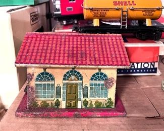 Lionel Prewar 48W Whistle Station - SOME OF THE TRAINS AND PARTS MAY BE SOLD