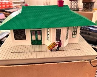 American Flyer Building Baggage Smasher