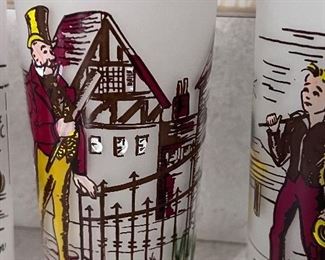 Vtg. 1950's Hazel Atlas Dickens series 5" frosted Glasses - Mr. Micauber