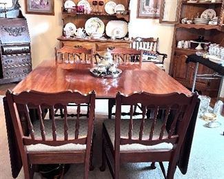Drop leaf dining/kitchen table w/6 chairs - 2 arm chairs and 4 side chairs
