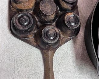 Cast iron Aebleskiver - pancake/egg poacher pan