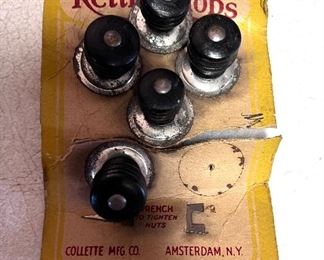 Vtg. Kettle knobs