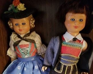 Vtg. Dutch blink dolls