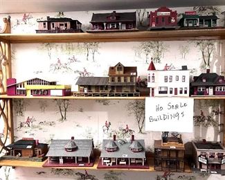 Tons of loose trains - OH gauge accessories, building and more