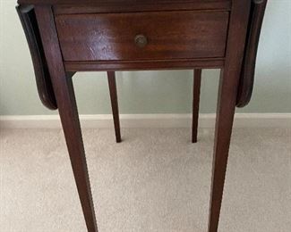 Antique drop leaf side table-mint condition