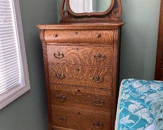 Beautiful antique oak dresser