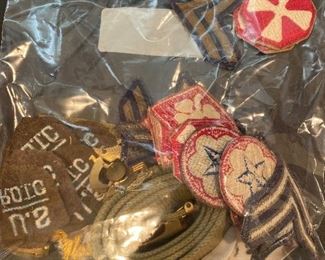 Military patches  some WW 1 some Vietnamese Nam